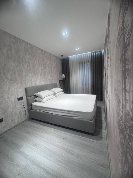 Сдаётся в аренду.  3 - х комнатная.  М. Горький.