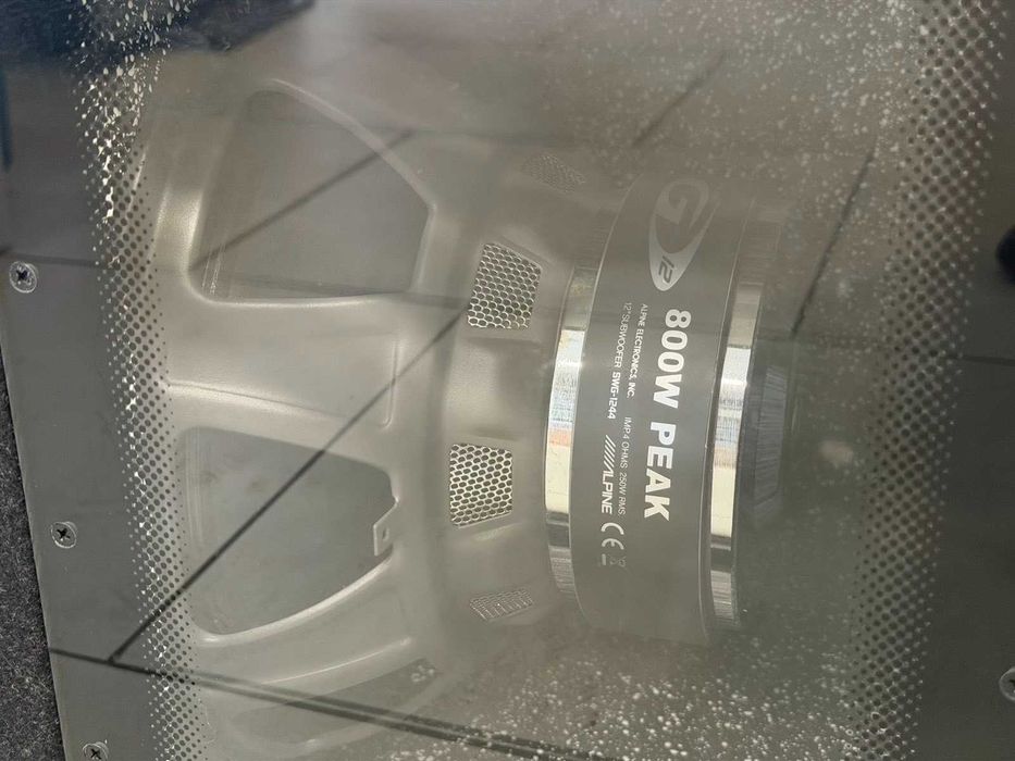 Комплект Alpine SBG-1244BP Subwoofer + Alpine BBX-F1200