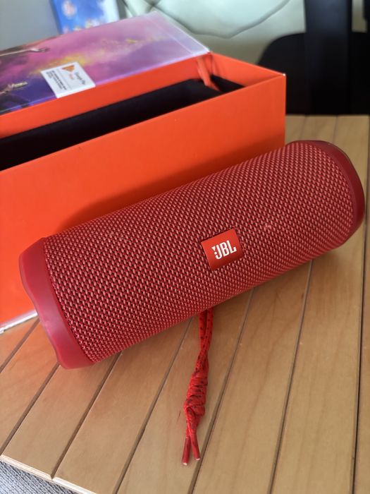 JBL flip 4 преносима колонка