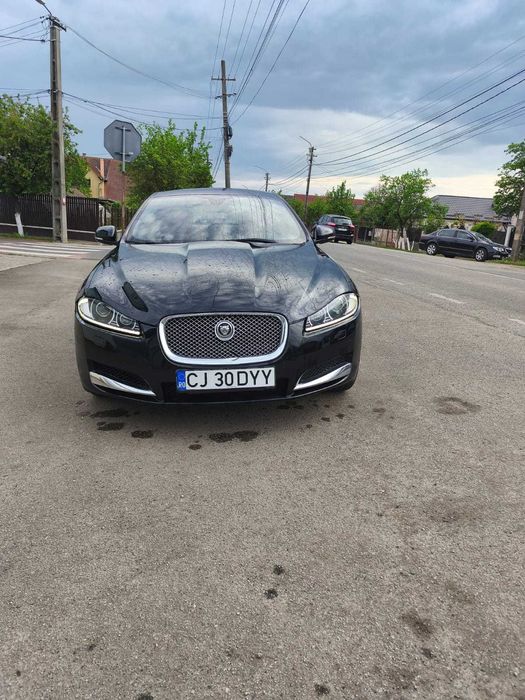 Vând jaguar xf an 2012 motor 2.2 diesel