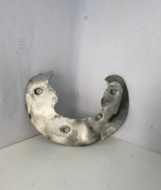 Protectie metal disc frana fata dreapta 8k0615312h Audi A5 8T (faceli