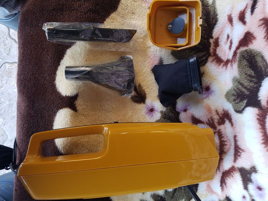 Aspirator auto alimentare 12 v