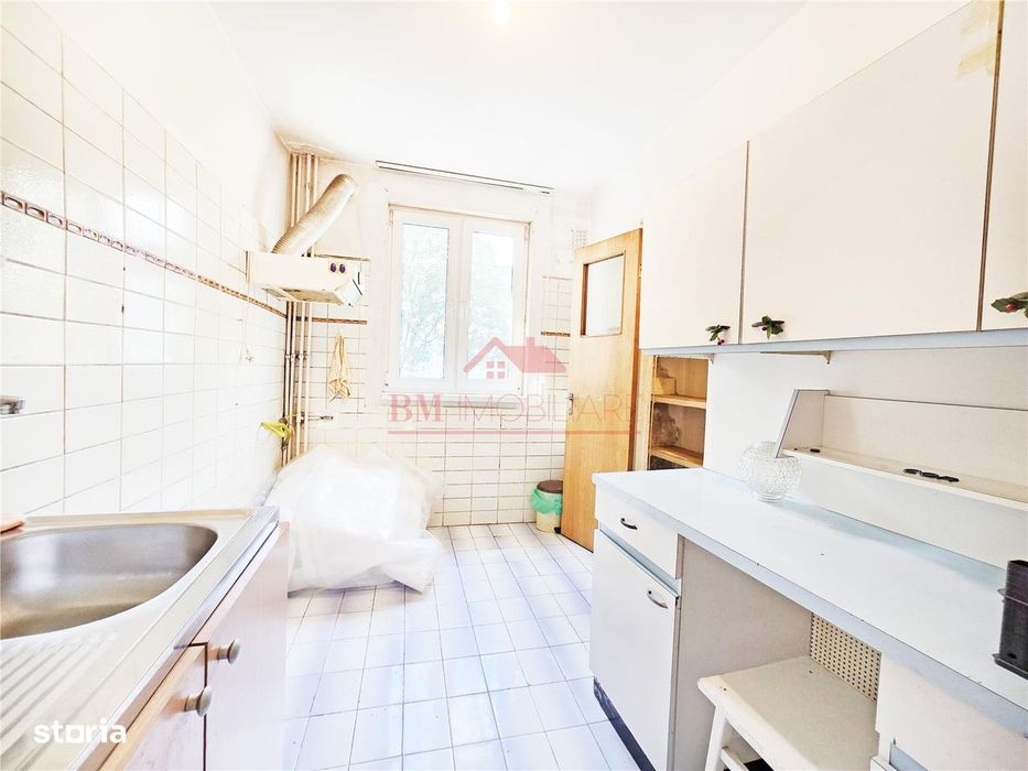 Apartament 4 camere Drumul Taberei