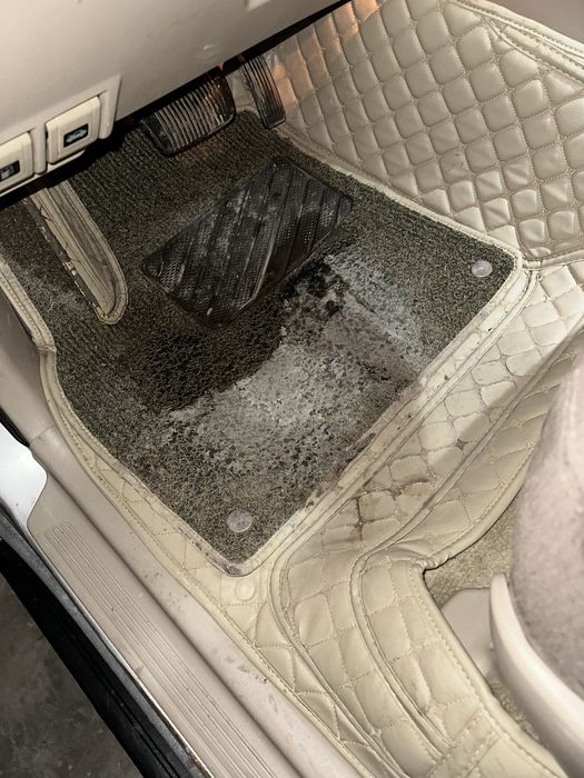 Чехлы и полики Ленд Круйзер 100