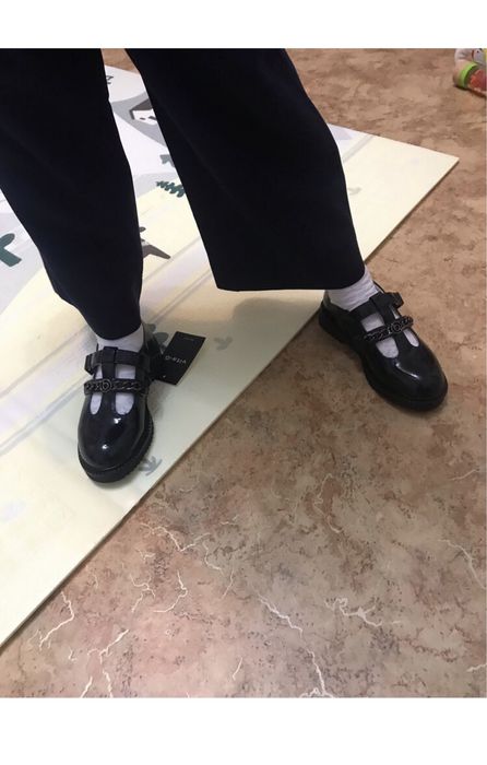 Новые. Качественные школьные туфли.