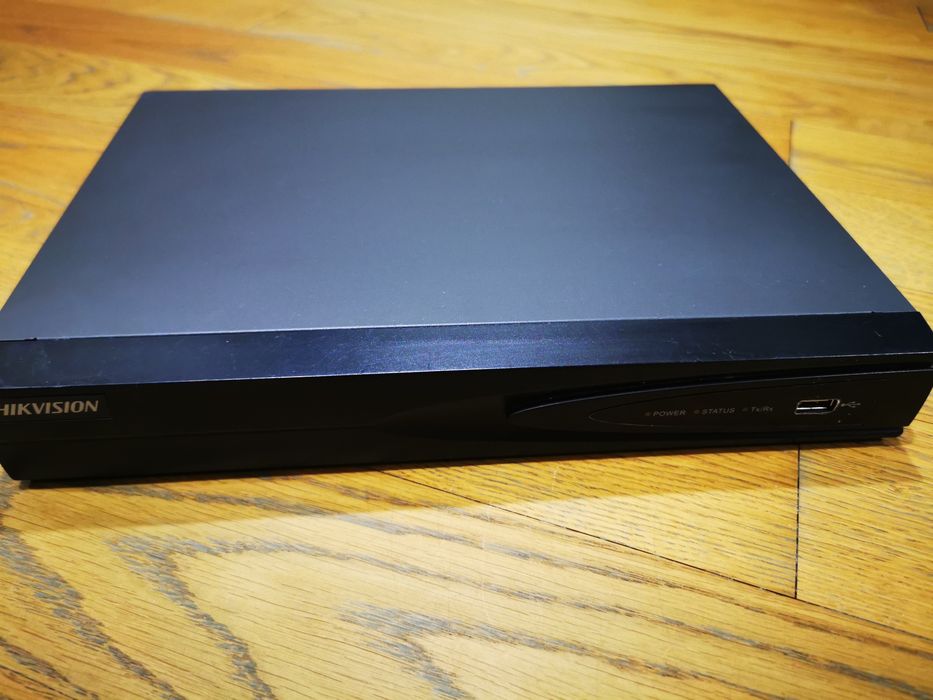 Продавам NVR Hikvision