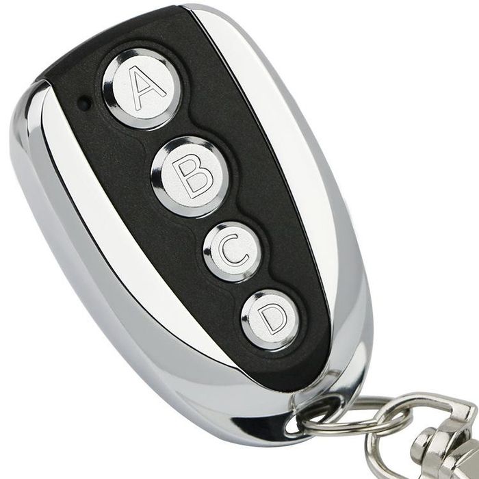 Пульты для ворот и шлагбаумов самого лучшего качества  100%  1 год