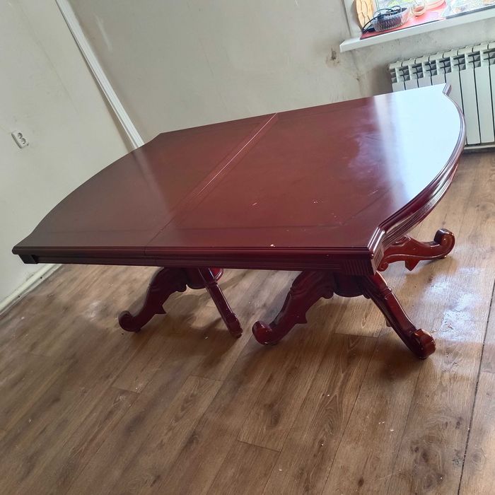 стол банкетный большой