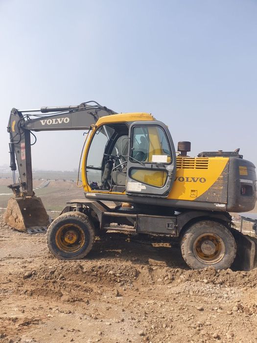 ВВолво 130  сотилади йили:2002