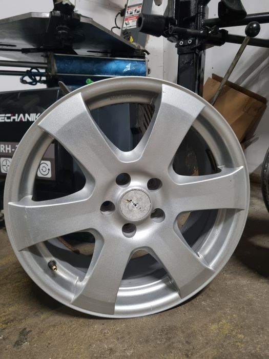 Jante R17 Aliaj 5x108 / 7.5J ET 45 CB 70 Ford/Jaguar/Peugeot/Renault