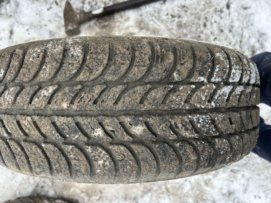 Golf 4 mai multe piese disponibile