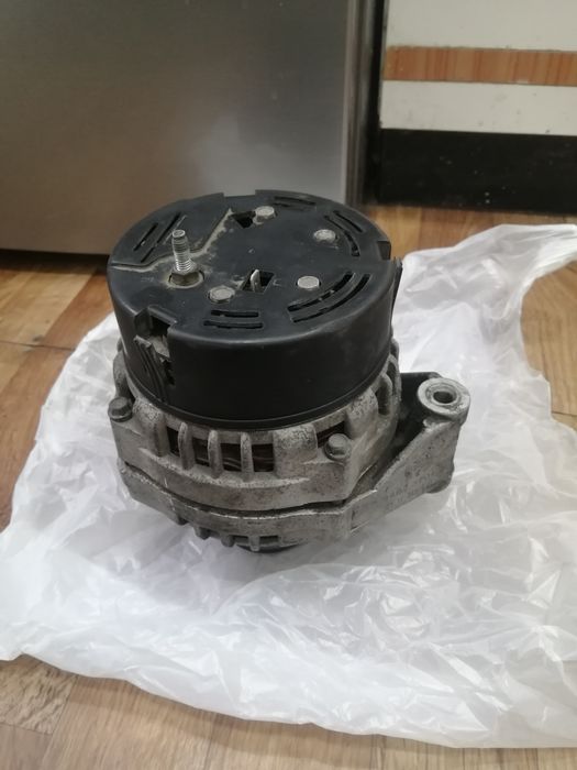 Продам гениратор ваз 14...10.