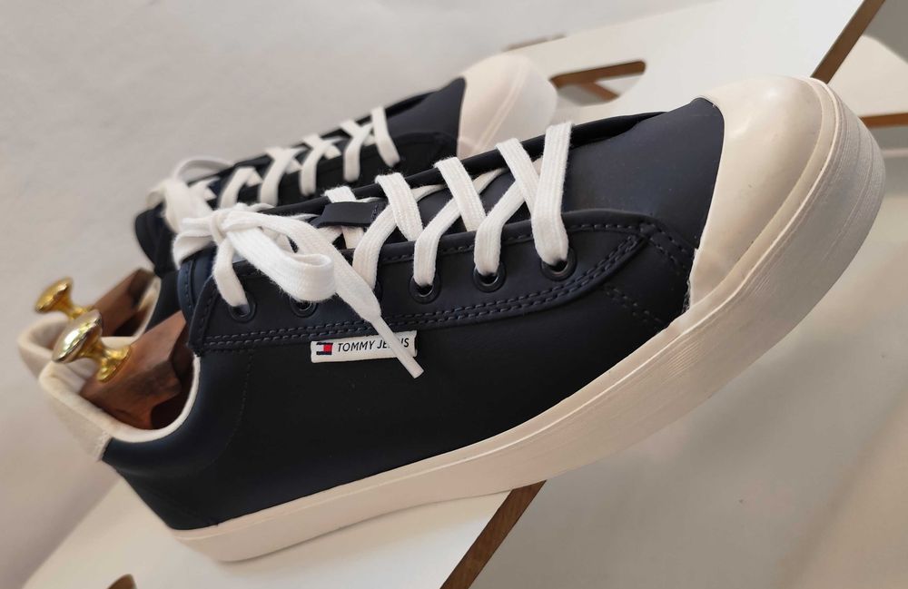 Pantofi sport casual 44 premium Tommy Hilfiger NOI piele naturala moal