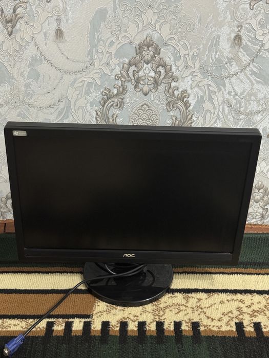 LOC 19li monitor compyuter uchun