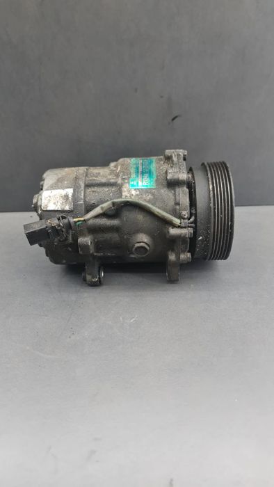 Compresor AC 1JO 820 803 A Volkswagen VW Golf 2002 1.9 TDI MT (90 hp)