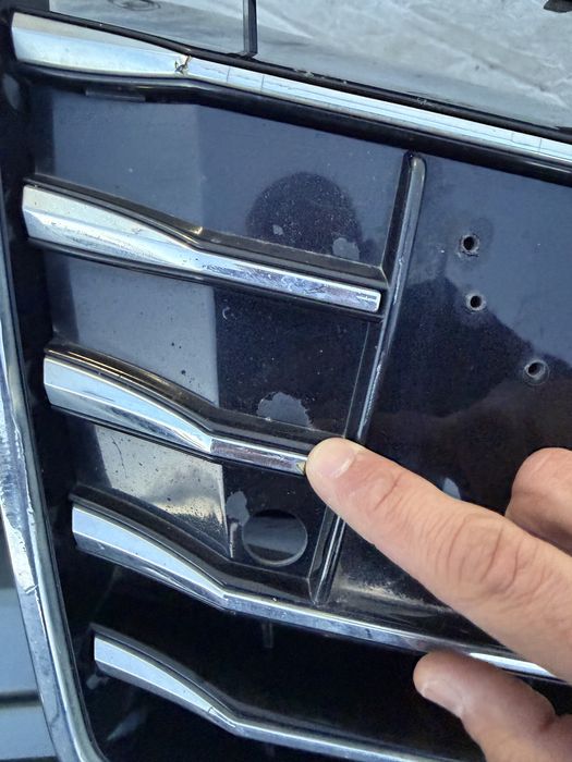 Оригинална предна решетка S line за AUDI A7 до 2015г