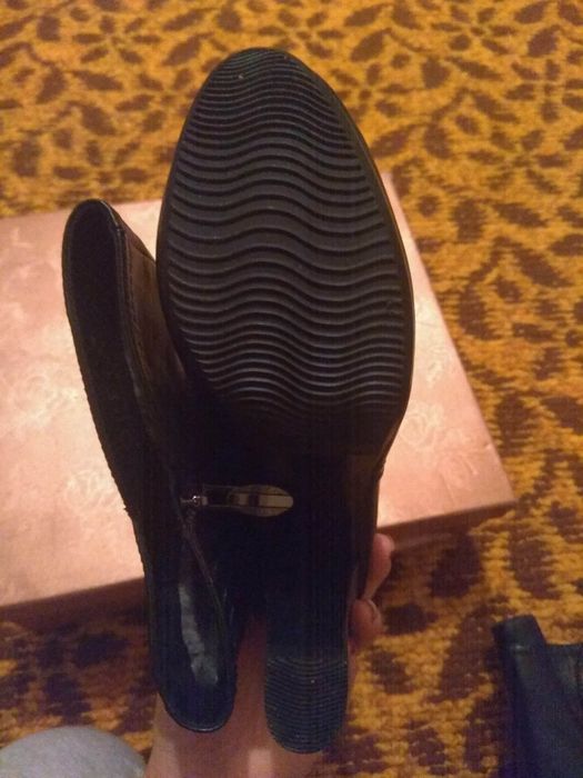 Кожанная ботинка