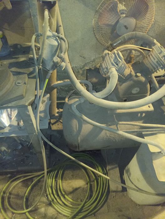 Компрессор для  професиональнойпокраски авто