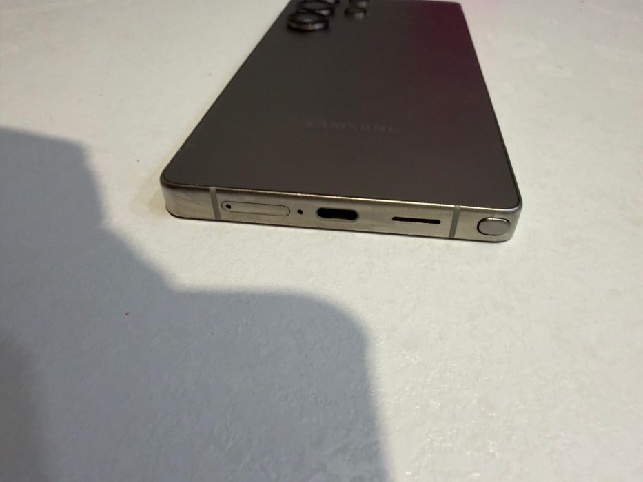 Продам Samsung S25 Ultra