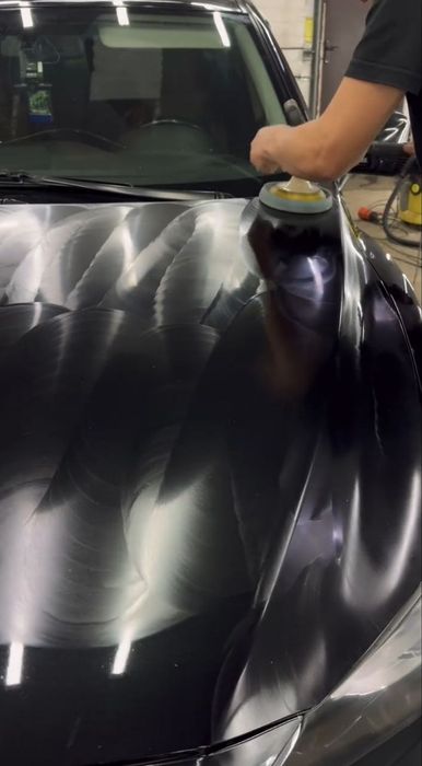 Керамическая защита и блеск без царапин. Роскошь, которую видно.