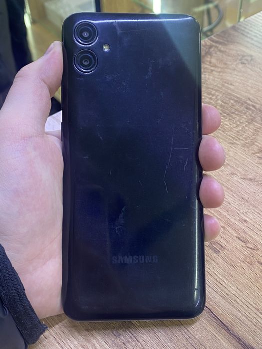 Samsung Galaxy a04e 128gb