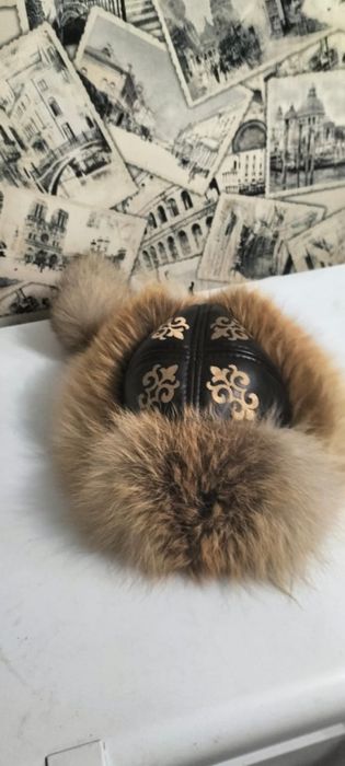 Продается головной убор с мехом
