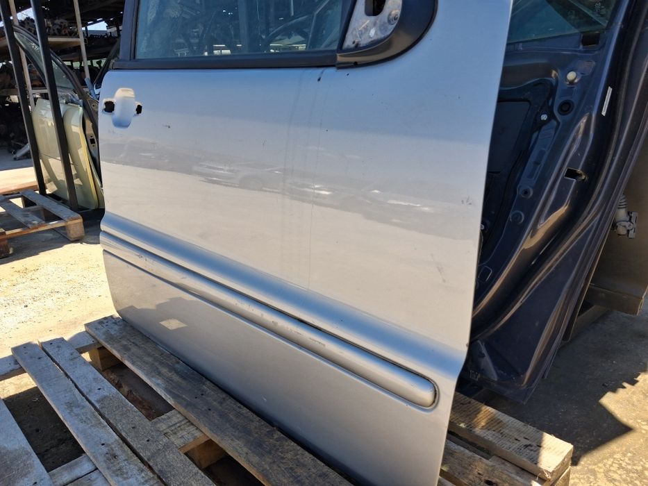 Врата Mercedes ML W163