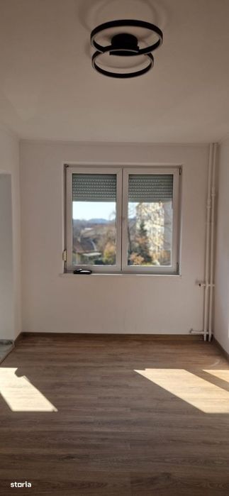 Apartament 2 camere, balcon, Rogerius