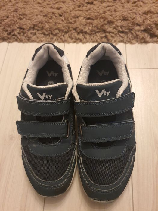 Adidasi copii 8-10 ani