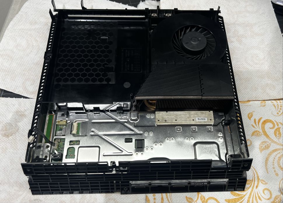 Почистване и профилактика на Playstation 4/Slim/Fat/Pro