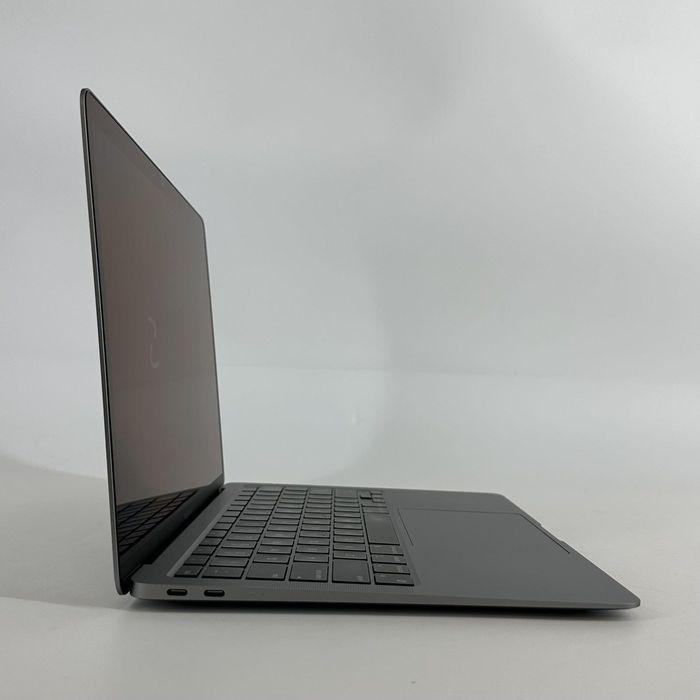 MacBook Air M1 (2020) – 8GB RAM