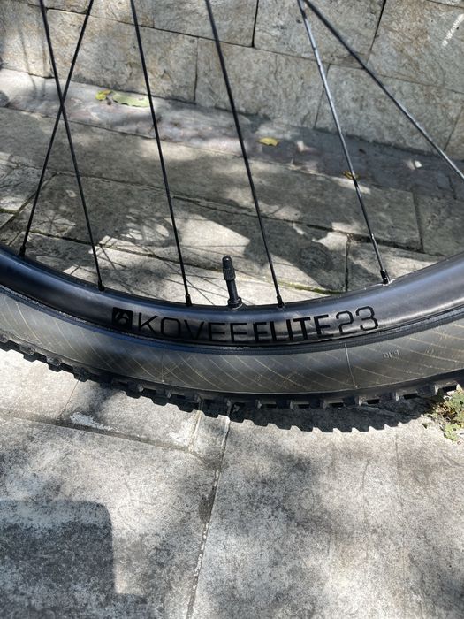 Най-висок клас карбонов велосипед Trek Procaliber 9.7 Gen2