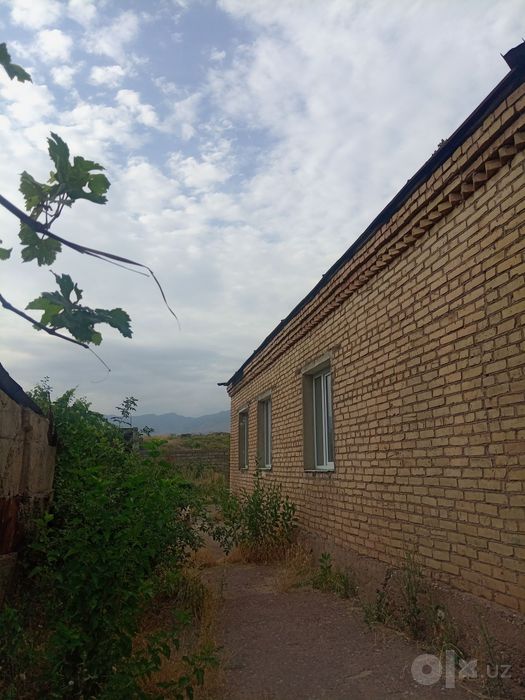 Продаётся дом кирпичный