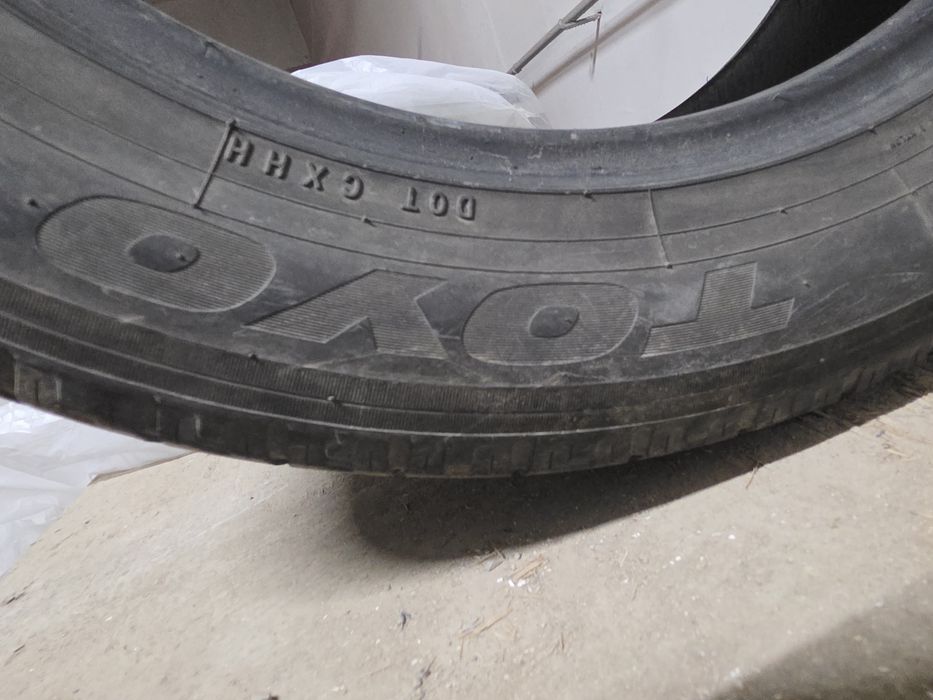 Одна шина Toya  245/55/19