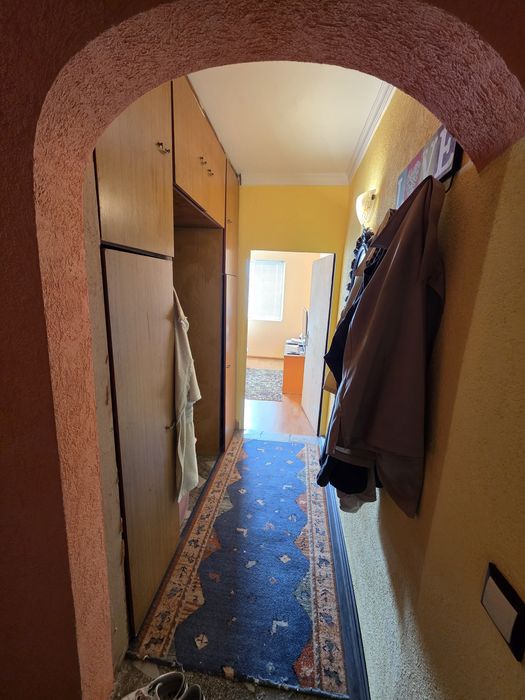 Продава се Тристаен апартамент в Лом - 80 кв.м за 563 €/кв.м - Снимка #2