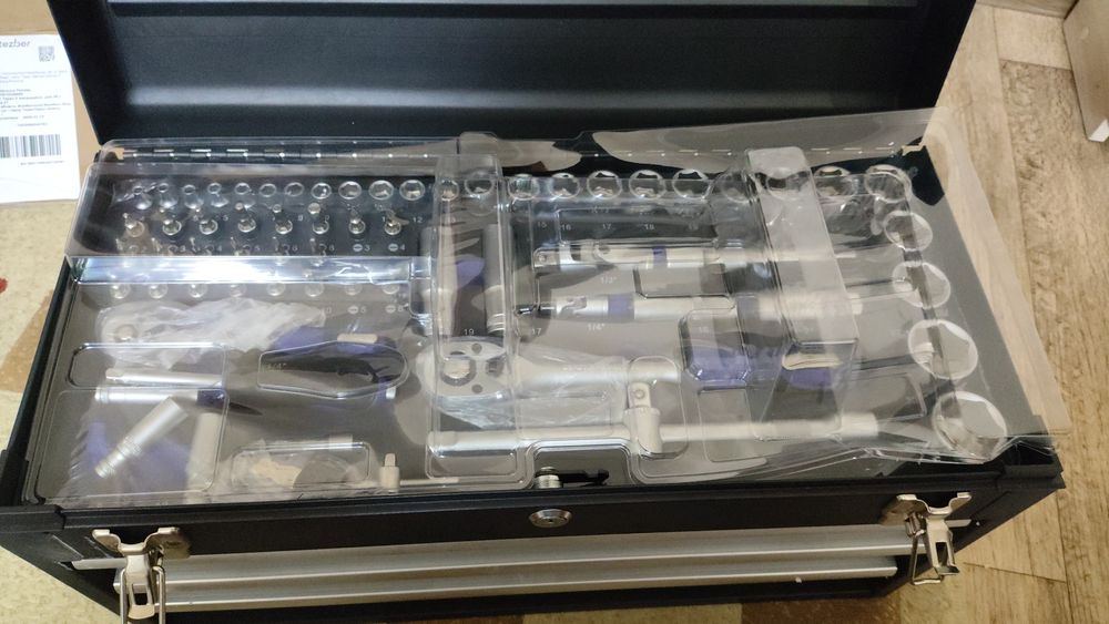 Продам набор инструментов