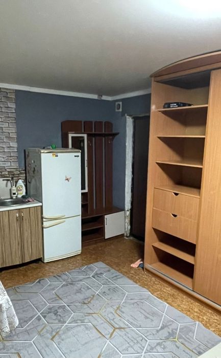 Продам комнату в общежитии.