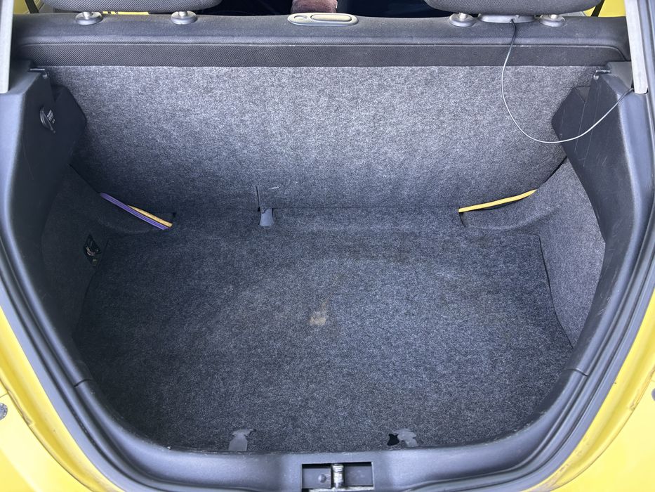 Vând Volkswagen New Beetle 1.9 TDI ALH-1999-Galben