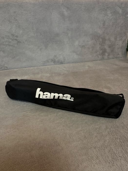 Фотоапарат Canon EOS 700D с обектив EFS 18-55mm, подарък статив