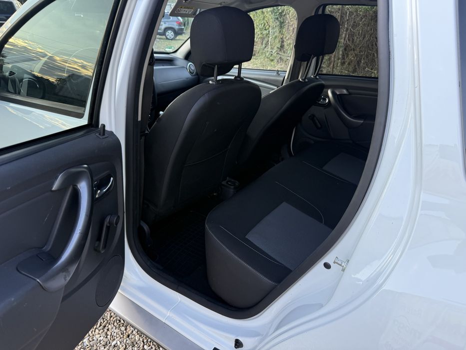 Dacia DUSTER 4x4 , Fabricatie 2017 , 1.2 Benzina , Posibilitate , Rate
