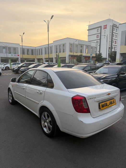 Chevrolet Jentra 2021