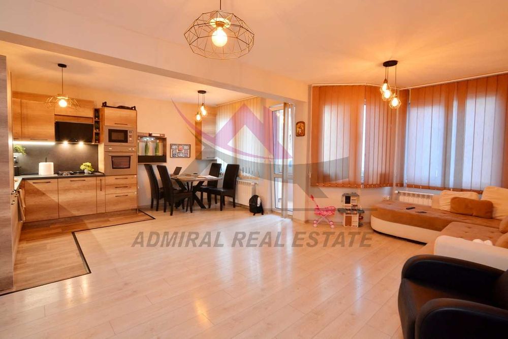 Продава се Тристаен апартамент в Варна, Възраждане 1 - 135 кв.м за 1912 €/кв.м - Снимка #2