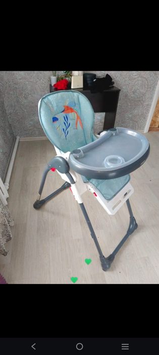Продам стульчик для кормления, и коляску прогулочную.
