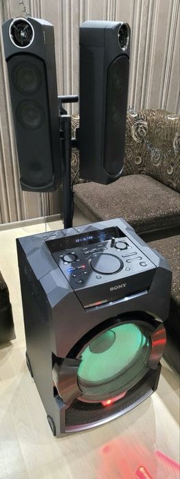 Система Sony MHC-GT5D с тонколони