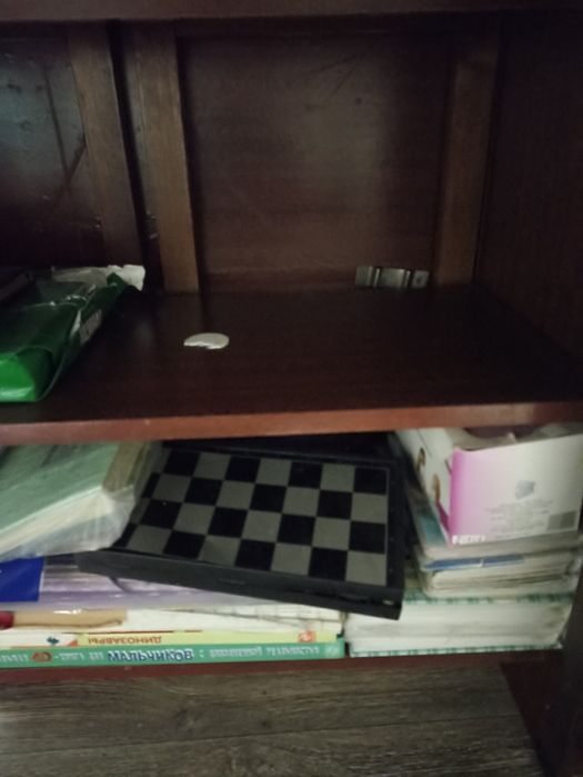 Продам тумба стол, книжка
