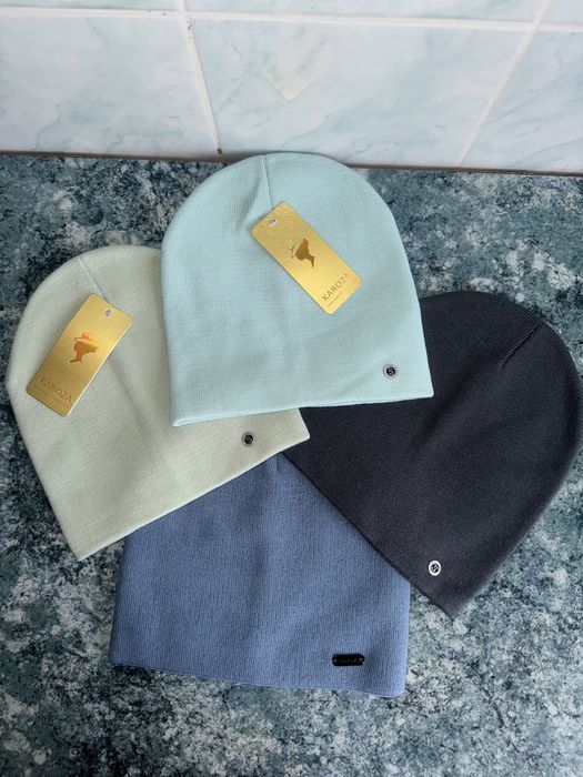 Новые шапочки продам