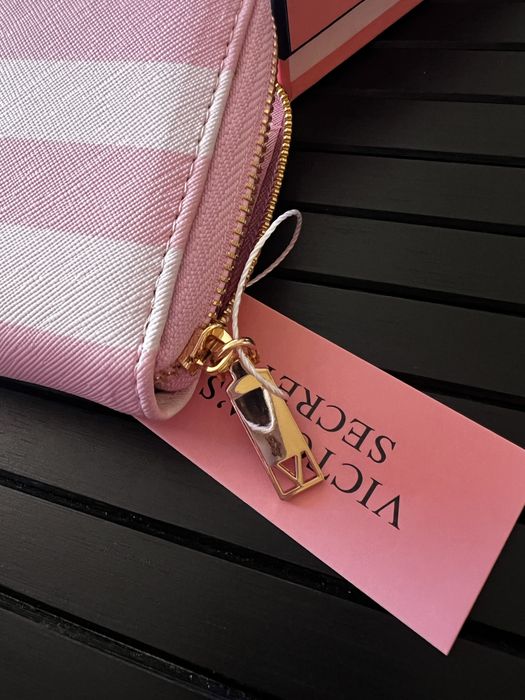 Портфейл Victorias secret