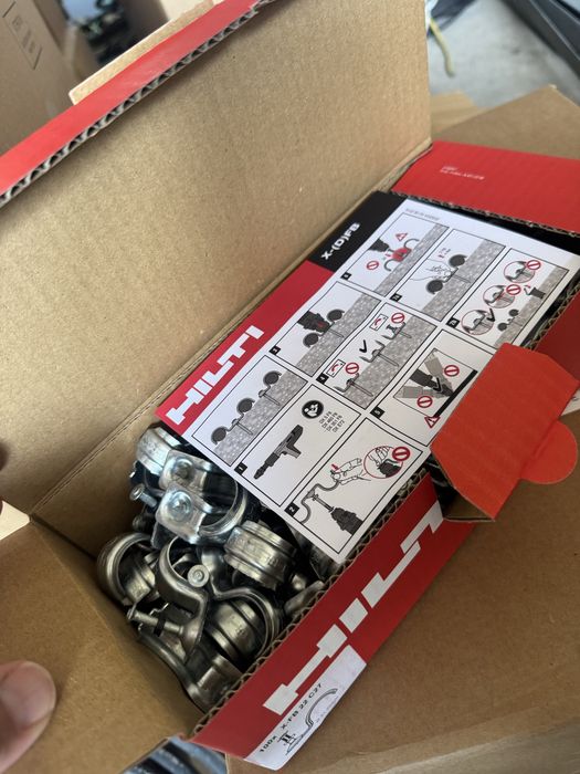 Хилти скоба с пирон