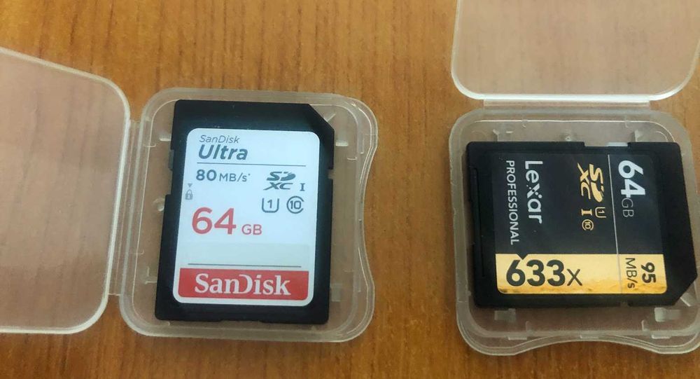 2 Carduri Memorie de 64 KB pentru aparat foto