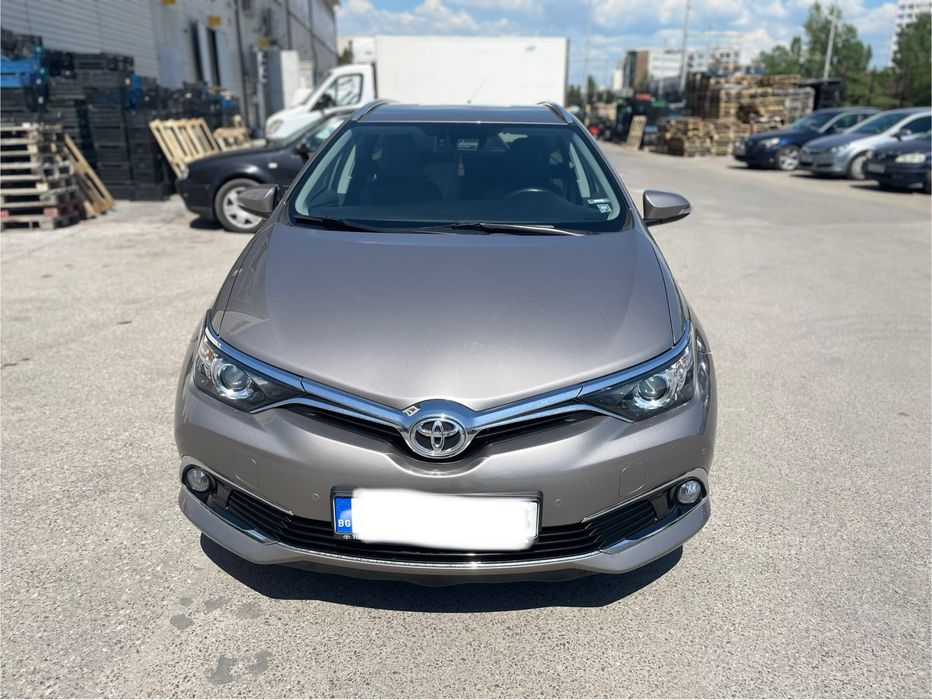 Toyota Auris 1.2T SOL